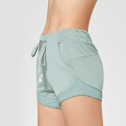 Women Anti Wrinkle Soft Running Shorts Breathable Yoga Shorts With Pockets